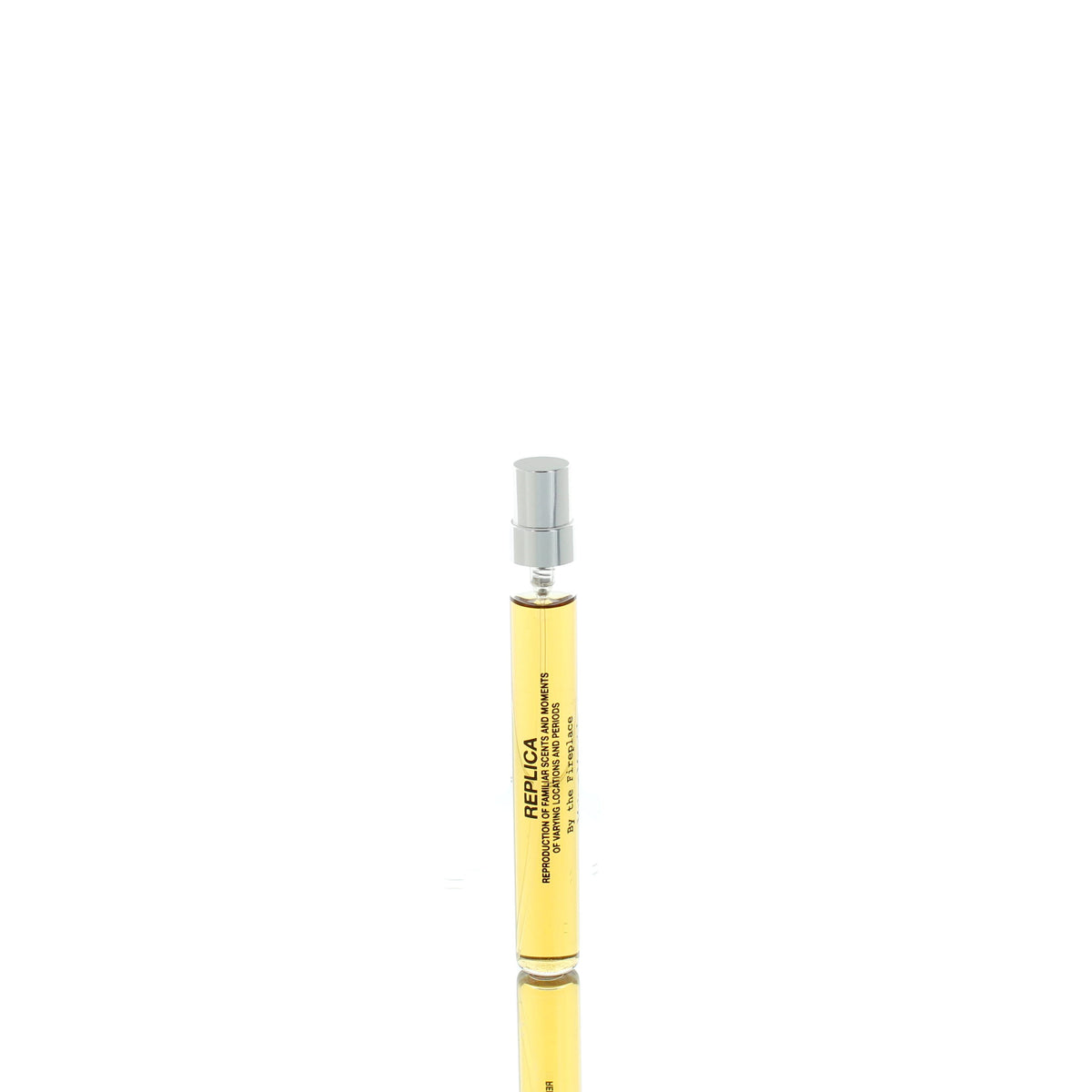 Replica By The Fireplace by Maison Martin Margiela For Man/Woman Eau De Toilette Perfume Boxed